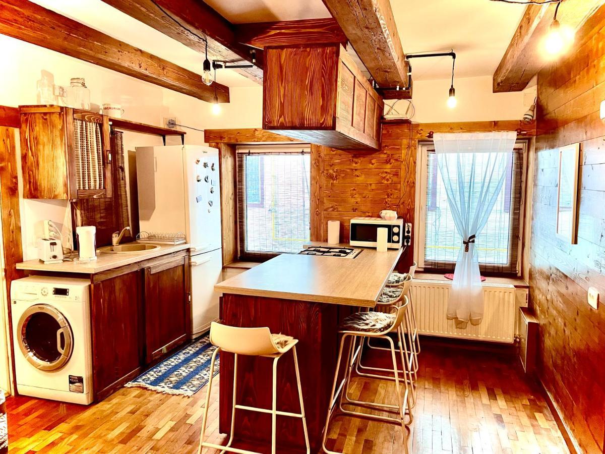 Apartament Rustic In Centrul Istoric Apartment บราชอฟ ภายนอก รูปภาพ