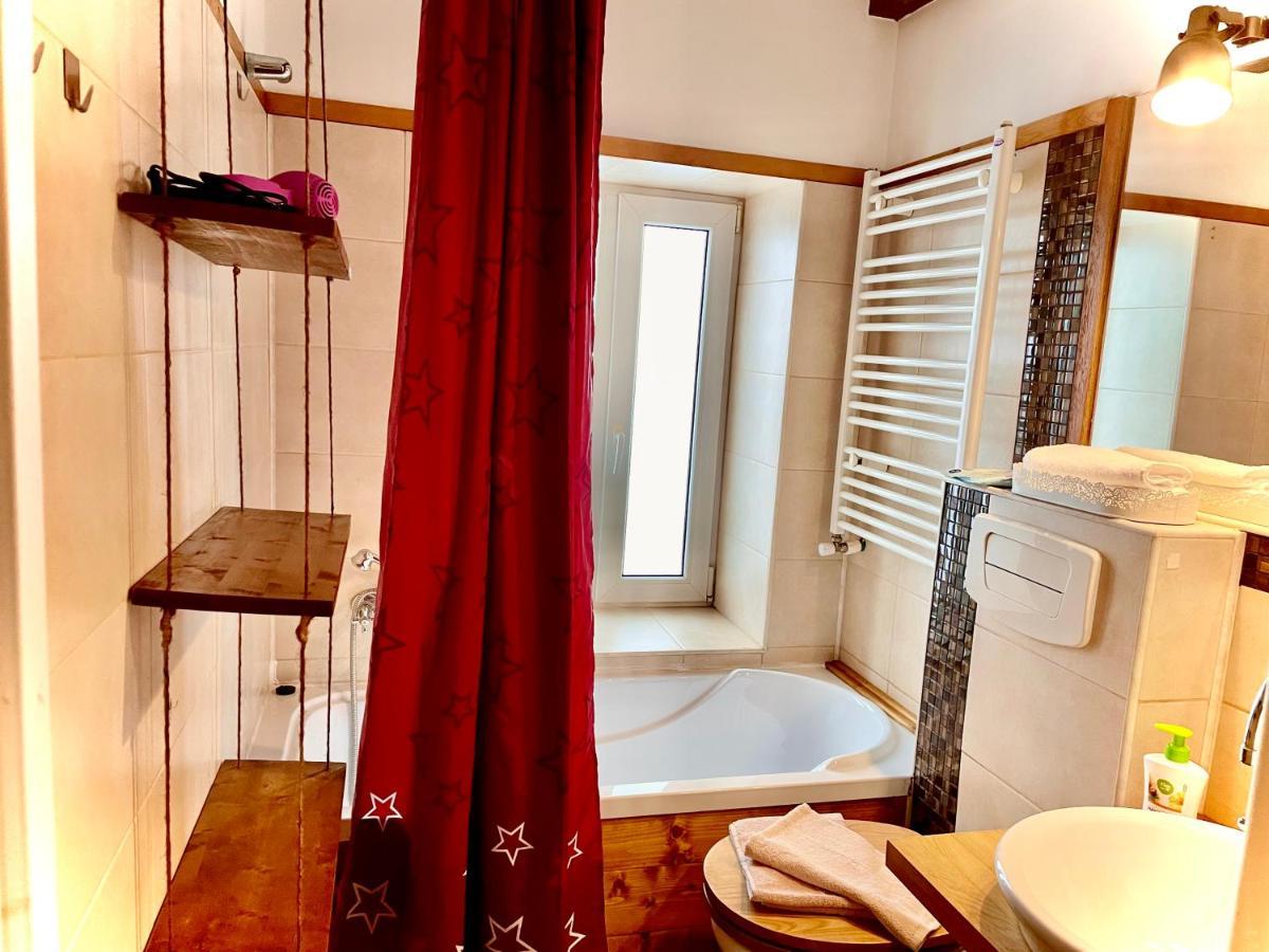 Apartament Rustic In Centrul Istoric Apartment บราชอฟ ภายนอก รูปภาพ